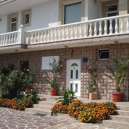 Family Hotel Zhelkovi - Olympia Kharmanli Εξωτερικό φωτογραφία