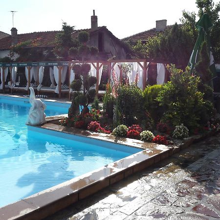 Family Hotel Zhelkovi - Olympia Kharmanli Εξωτερικό φωτογραφία