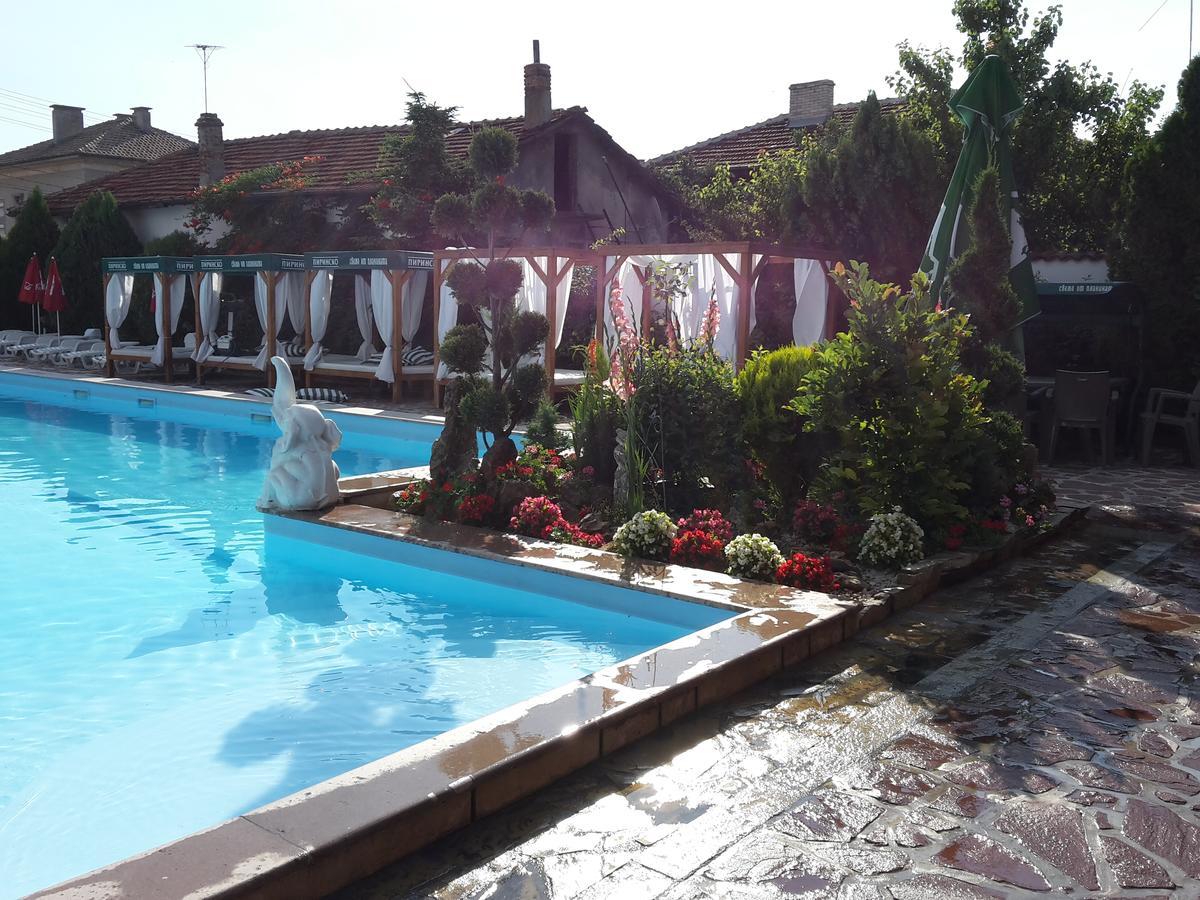 Family Hotel Zhelkovi - Olympia Kharmanli Εξωτερικό φωτογραφία